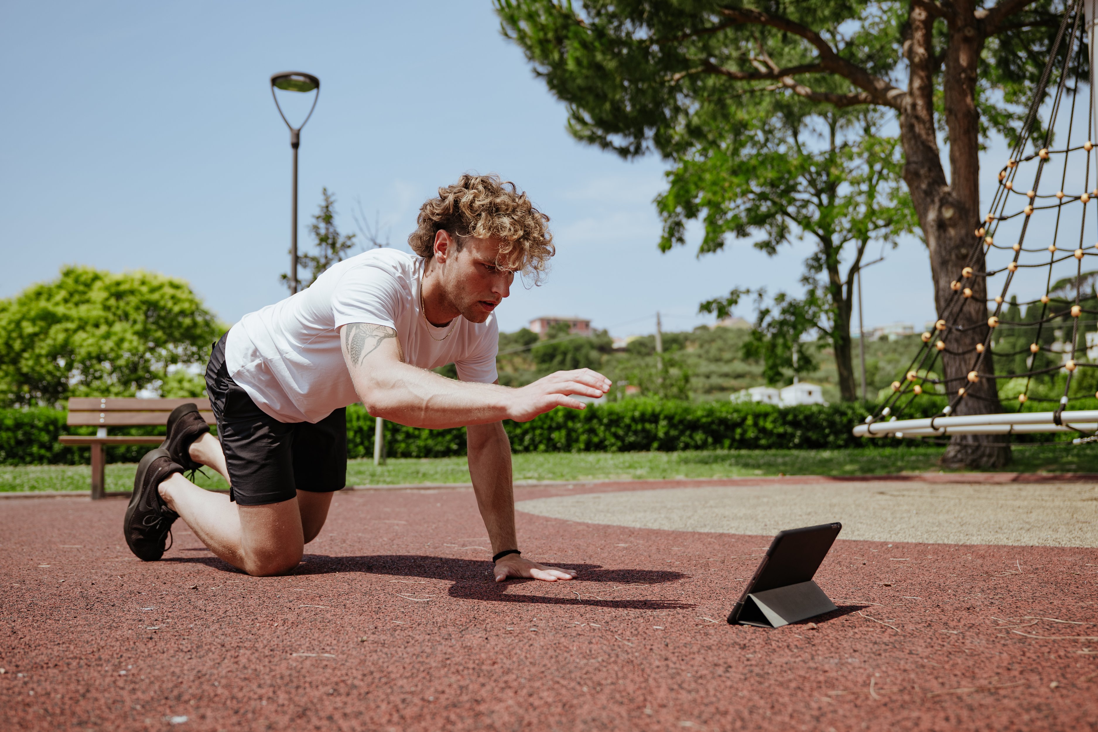 Ergonomia Scrivania: Come Sedersi per Non Avere Dolori